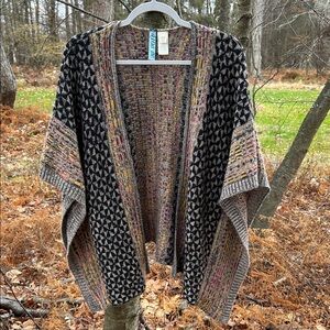 Dina Be Geometric Knit Poncho in Black and Multicolor